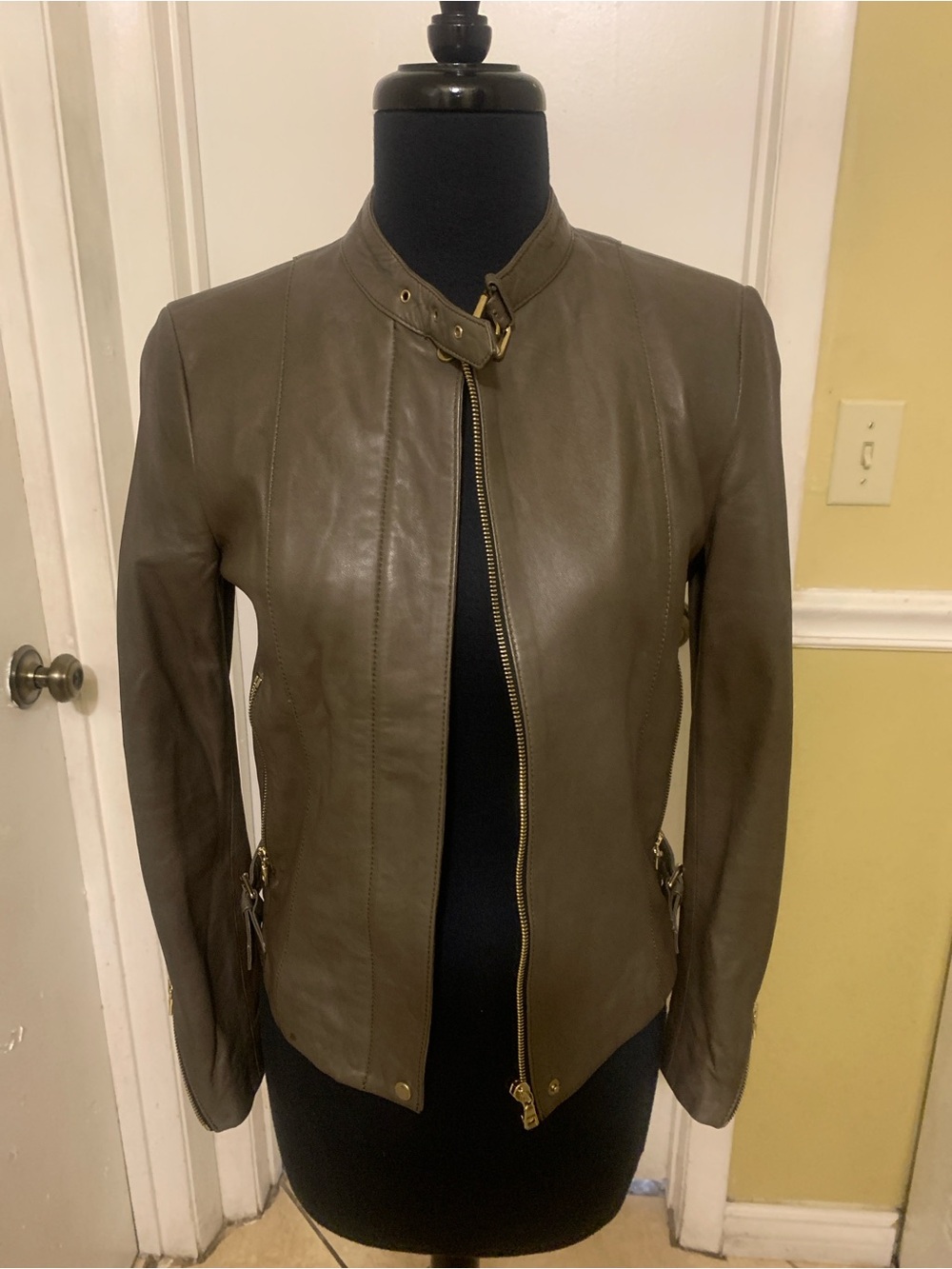 Zara Women’s Olive Green Leather Moto Jacket